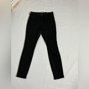 Hollister Women's Jet Black Skinny Jeans in new condition with out tags